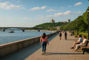 Набережна Дніпра: що подивитися та чим зайнятися